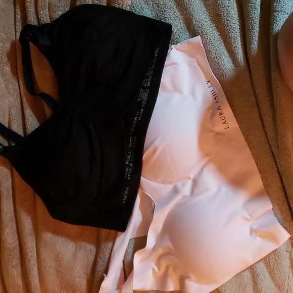 Duo Bra's | Pink and Black Bra 's - Picture 2 of 14